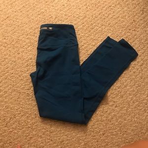 Aritzia Parklife full length leggings